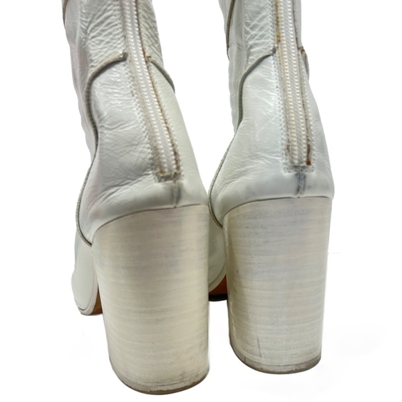 CHANEL 2020C White Leather CC Heeled Block Sock Boot sz 6/36 - Picture 4 of 16